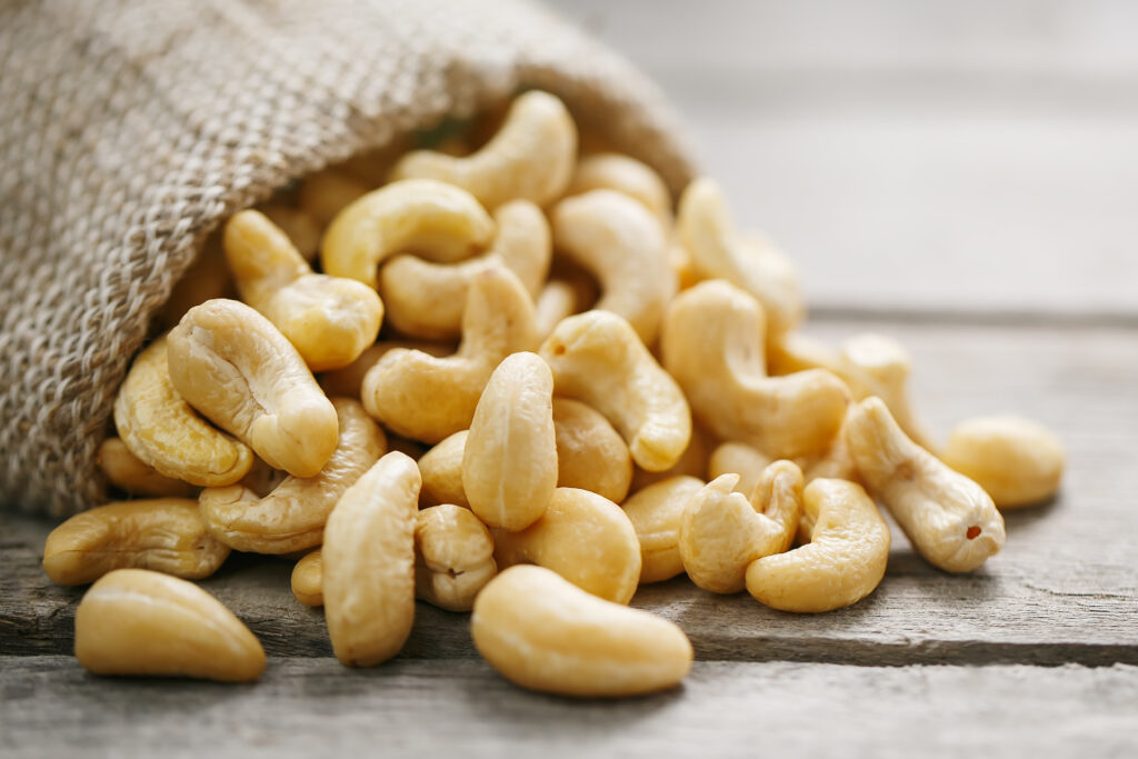 Cashew Nüsse (1Kg) – Nussgenuss – Der Onlineshop für Nüsse und weitere ...